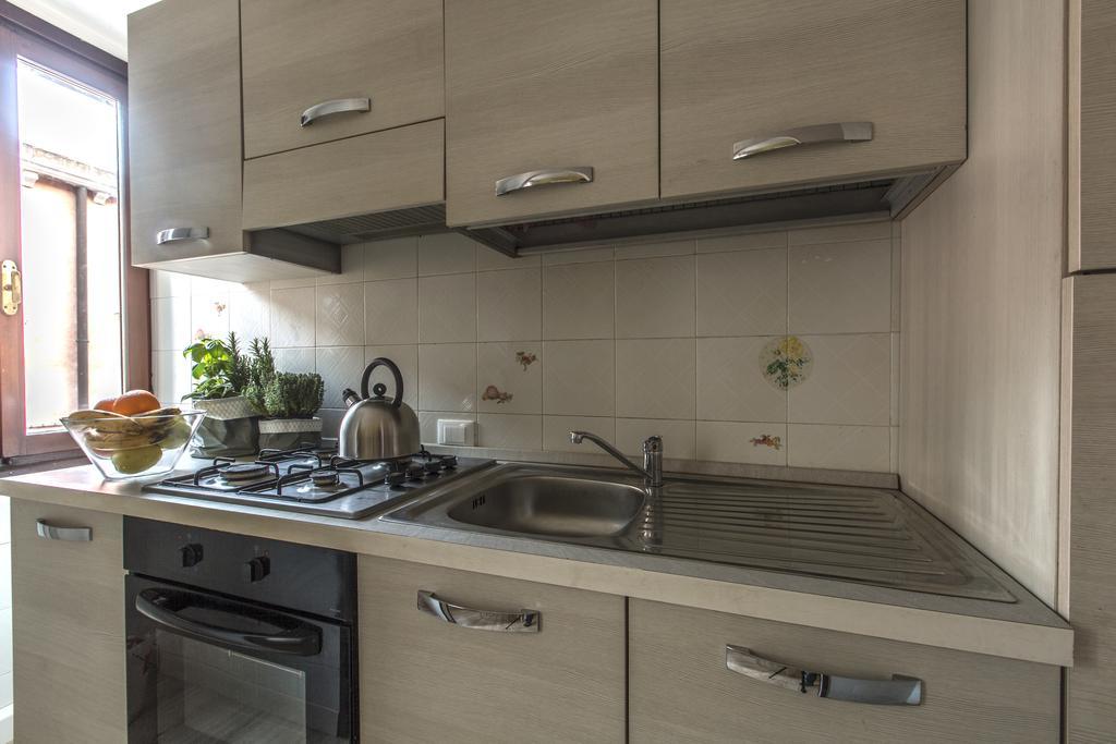 Susy Biennale Apartment - Canal View And Garden Venice Ngoại thất bức ảnh