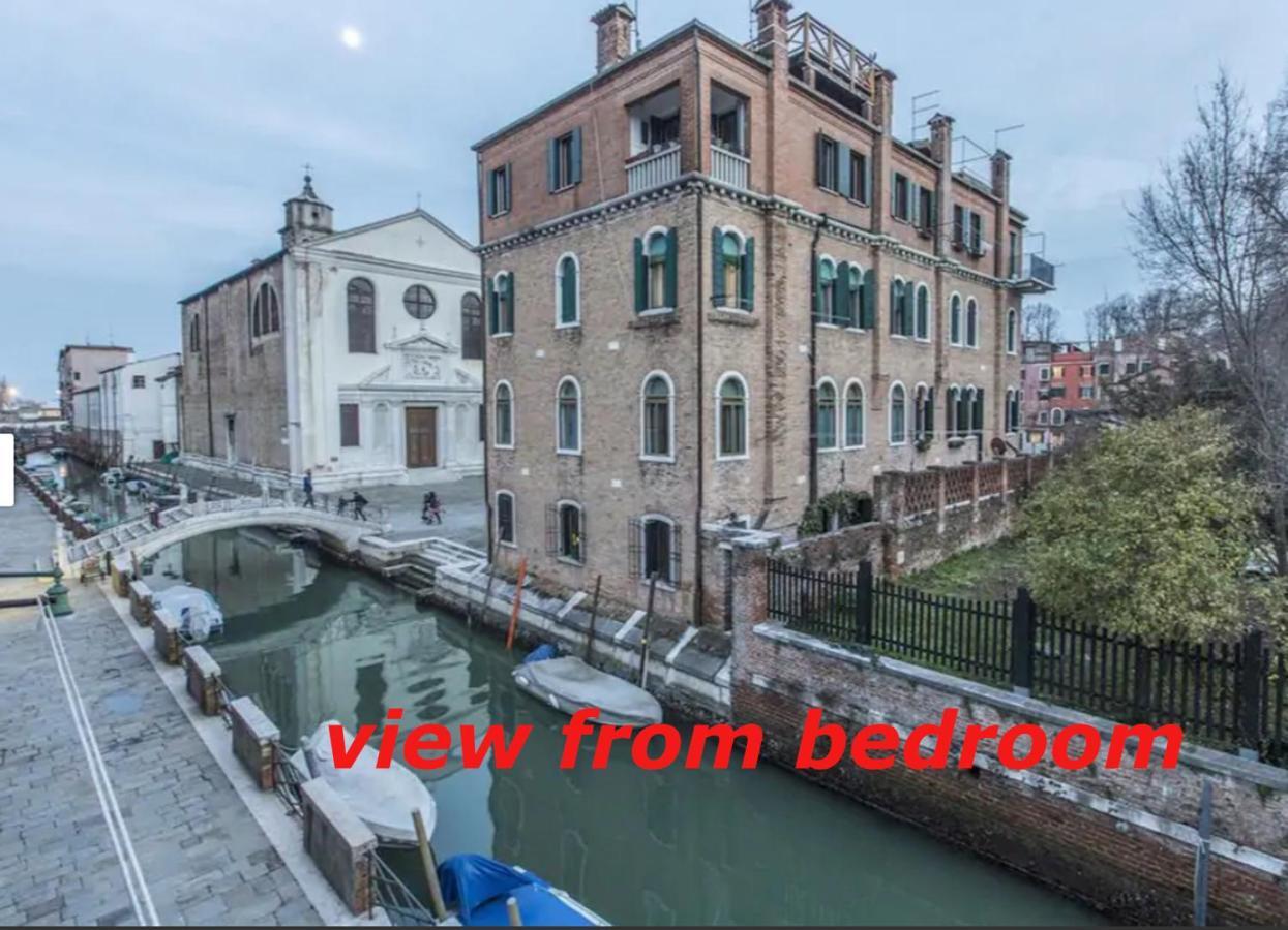 Susy Biennale Apartment - Canal View And Garden Venice Ngoại thất bức ảnh